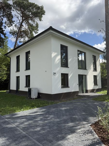 Exklusive Villa vor den Toren Berlins – stilvoll, hochwertig & sofort bezugsfertig
